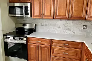 4270 NW 40th St, Lauderdale Lakes, FL 33319 - Photo 32