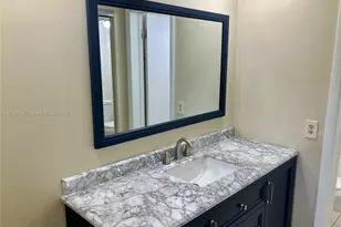 4270 NW 40th St, Lauderdale Lakes, FL 33319 - Photo 4