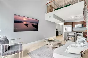 41 SE 5th St, Miami, FL 33131 - Photo 12