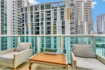 41 SE 5th St #1212, Miami, FL 33131 - Photo 4