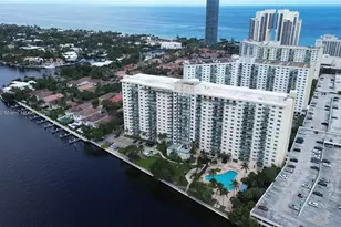 19390 Collins Ave, Sunny Isles Beach, FL 33160 - Photo 24