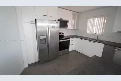 1351 NE Miami Gardens Dr #915E, Miami, FL 33179 - Photo 2