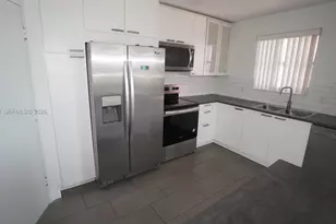 1351 NE Miami Gardens Dr, Miami, FL 33179 - Photo 2