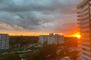 1351 NE Miami Gardens Dr, Miami, FL 33179 - Photo 14