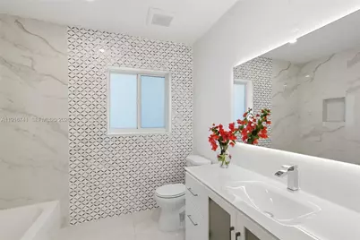 360 NW 87th St, El Portal, FL 33150 - Photo 18