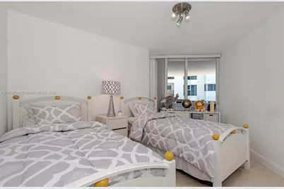 6301 Collins Ave #805, Miami Beach, FL 33141 - Photo 14