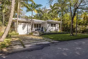 811 NE 71st St, Miami, FL 33138 - Photo 2