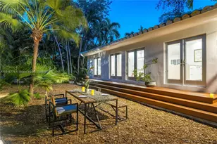 811 NE 71st St, Miami, FL 33138 - Photo 4