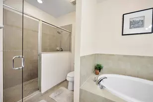 9115 SW 227th Terrace, Cutler Bay, FL 33190 - Photo 14
