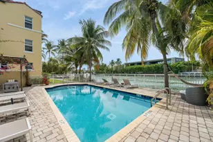 4812 Pine Tree Dr, Miami Beach, FL 33140 - Photo 12