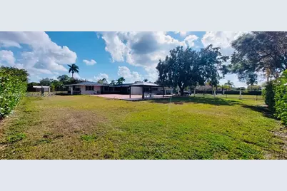 29325 SW 182nd Ave, Homestead, FL 33030 - Photo 12