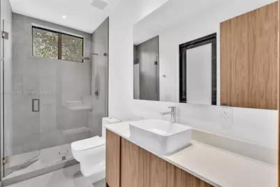 2175 SW 25th St, Miami, FL 33133 - Photo 36