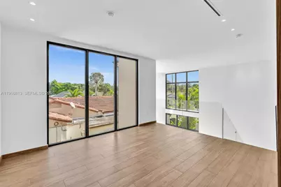 2175 SW 25th St, Miami, FL 33133 - Photo 46