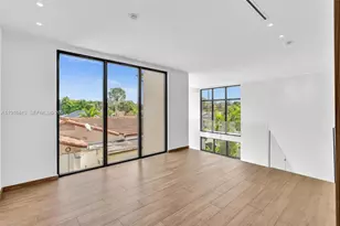 2175 SW 25th St, Miami, FL 33133 - Photo 46