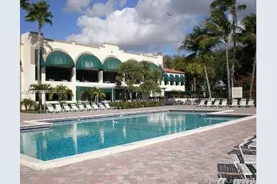 9230 Lagoon Pl #310, Davie, FL 33324 - Photo 30