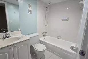 9230 Lagoon Pl, Davie, FL 33324 - Photo 8