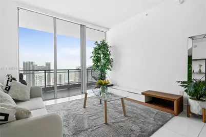 92 SW 3rd St #5112, Miami, FL 33130 - Photo 10