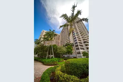2500 Parkview Dr #517, Hallandale Beach, FL 33009 - Photo 34