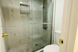 9501 Seagrape Dr, Davie, FL 33324 - Photo 6