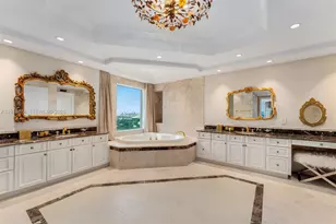 5025 Collins Ave, Miami Beach, FL 33140 - Photo 32