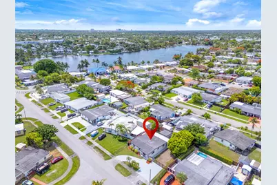 11030 SW 42 St, Miami, FL 33165 - Photo 30
