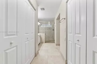 2202 W Discovery Cir W, Deerfield Beach, FL 33442 - Photo 22
