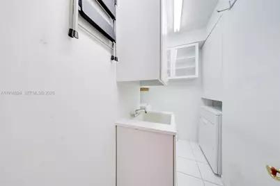 520 Brickell Key Dr #A1104, Miami, FL 33131 - Photo 24