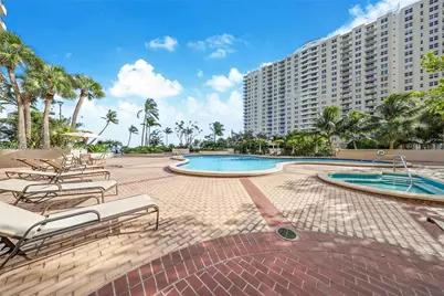 520 Brickell Key Dr #A1104, Miami, FL 33131 - Photo 24