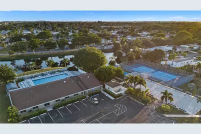 5239 NW 3rd Ave, Deerfield Beach, FL 33064 - Photo 32