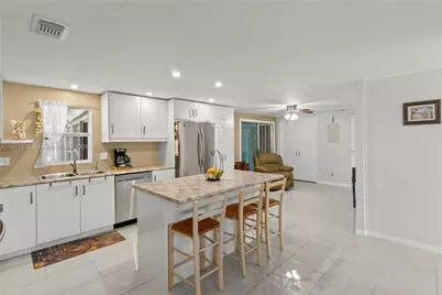 5239 NW 3rd Ave, Deerfield Beach, FL 33064 - Photo 4