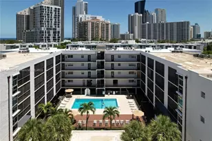 201 178th Dr, Sunny Isles Beach, FL 33160 - Photo 32