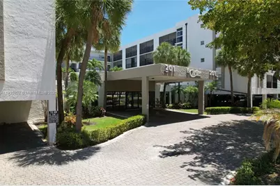 201 178th Dr #315, Sunny Isles Beach, FL 33160 - Photo 46