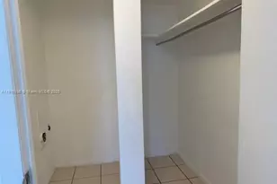 5401 Collins Ave, Miami Beach, FL 33140 - Photo 28