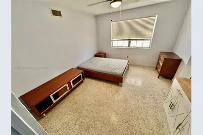 15831 SW 100th Ct #B, Miami, FL 33157 - Photo 2