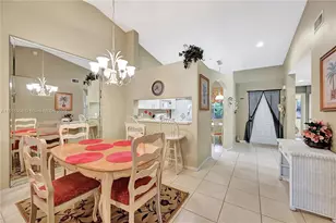 6496 Huntington Lakes Cir, Naples, FL 34119 - Photo 10