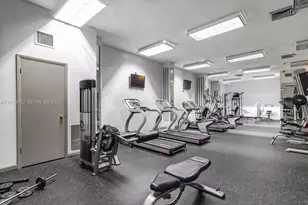 250 174th St, Sunny Isles Beach, FL 33160 - Photo 24