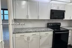 250 174th St, Sunny Isles Beach, FL 33160 - Photo 10