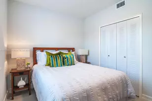 833 SW 13th Ct, Miami, FL 33135 - Photo 8