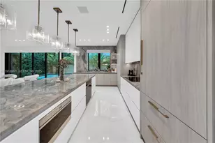 34 SW 26th Rd, Miami, FL 33129 - Photo 30