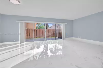 8211 NW 8th St #2, Plantation, FL 33324 - Photo 4