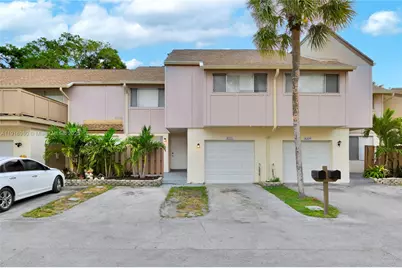 8211 NW 8th St #2, Plantation, FL 33324 - Photo 2