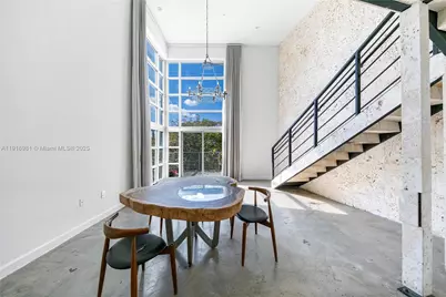 7700 Collins Ave #2, Miami Beach, FL 33141 - Photo 4