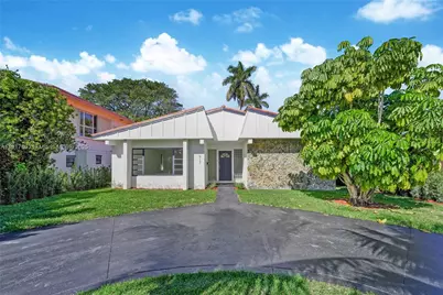 917 Surfside Blvd, Surfside, FL 33154 - Photo 1