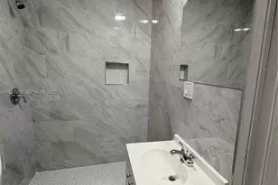 1560 NW 25th Ave, Miami, FL 33125 - Photo 6