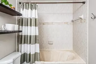 8945 NW 38th Dr, Coral Springs, FL 33065 - Photo 16