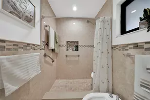 202 NW 60th Ave, Miami, FL 33126 - Photo 14