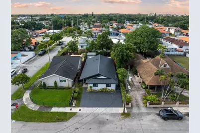 202 NW 60th Ave, Miami, FL 33126 - Photo 2