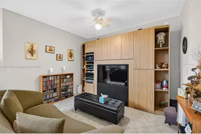 4123 W Lake Estates Dr, Davie, FL 33328 - Photo 16