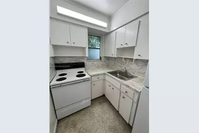 675 SW 7th Ave #12, Miami, FL 33130 - Photo 4