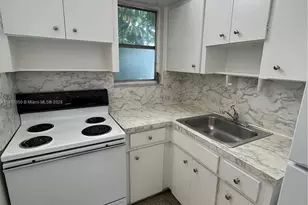 675 SW 7th Ave, Miami, FL 33130 - Photo 4